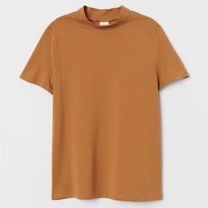 NWT H&M High neck T-shirt